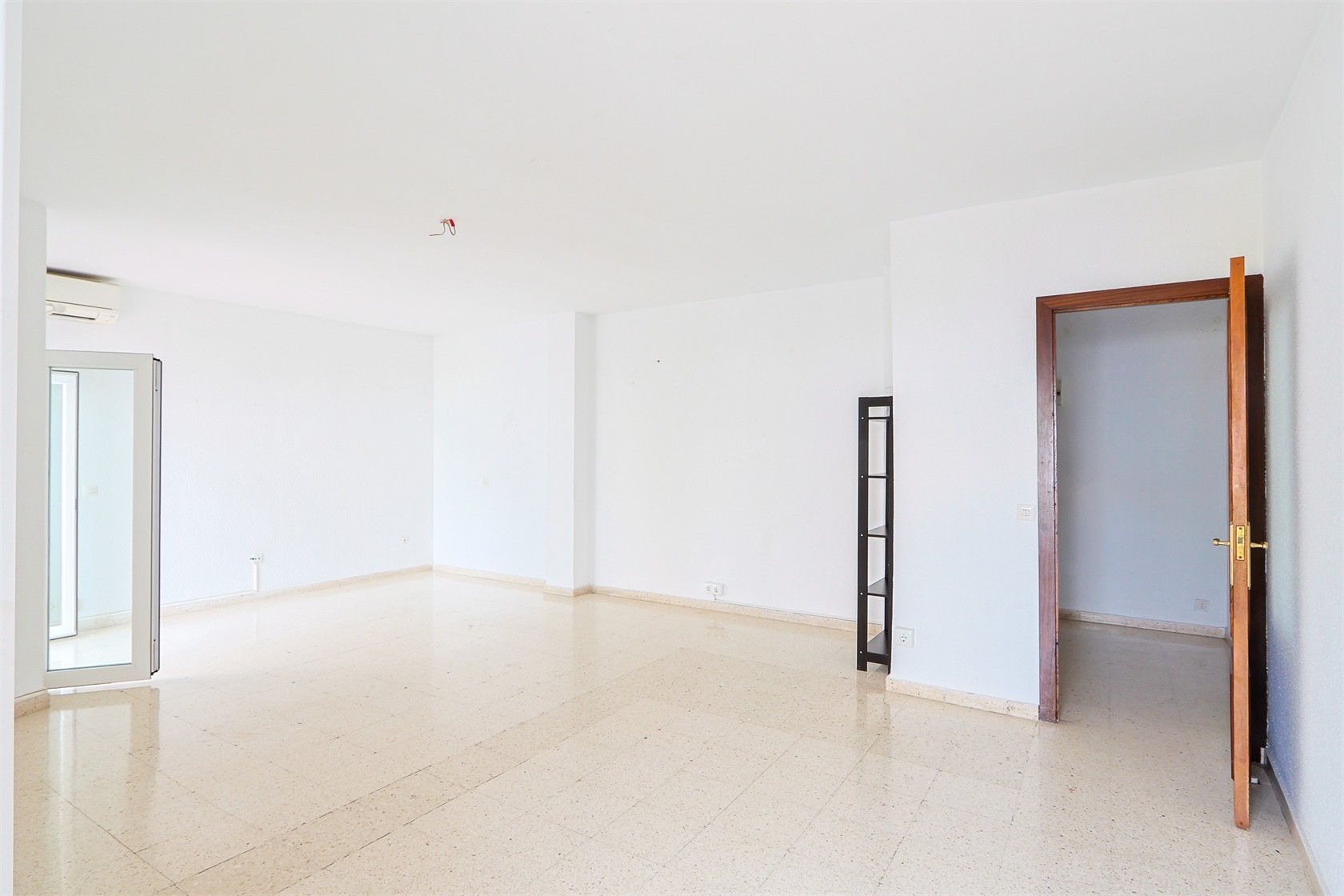 Spacious Apartment near Plaza Cavana, Nerja - 4