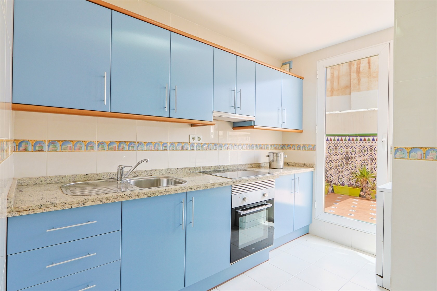 Spacious Apartment near Plaza Cavana, Nerja - 15