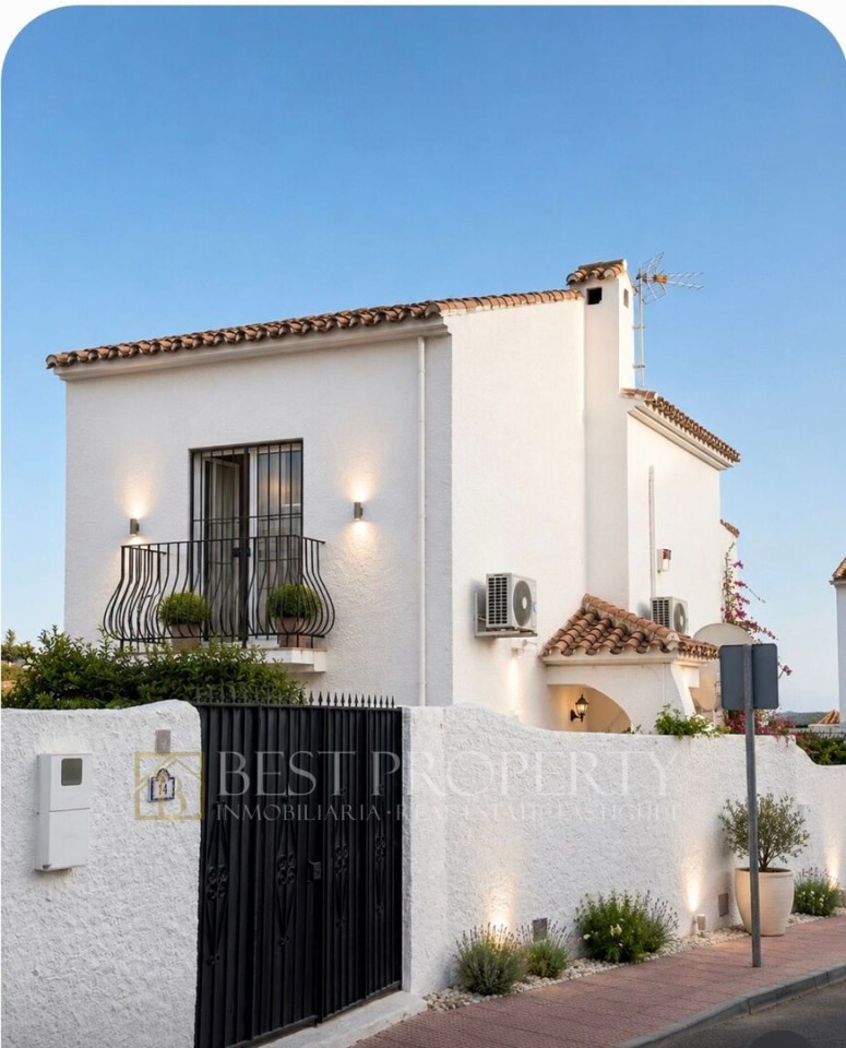 Villa for Sale in Nueva Nerja, Nerja | 3 Bed | Sea Views | Pool - photo 2