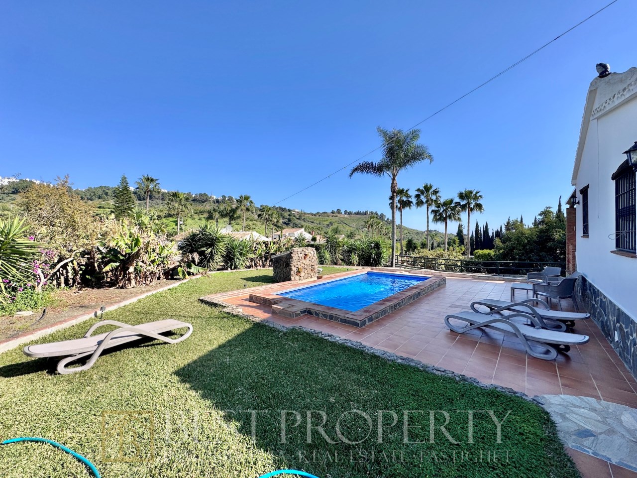 Country house for sale in Frigiliana - 4