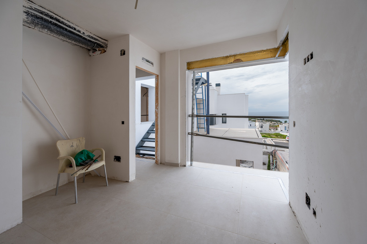 Newly Built Villa with Sea Views in West Nerja - 20