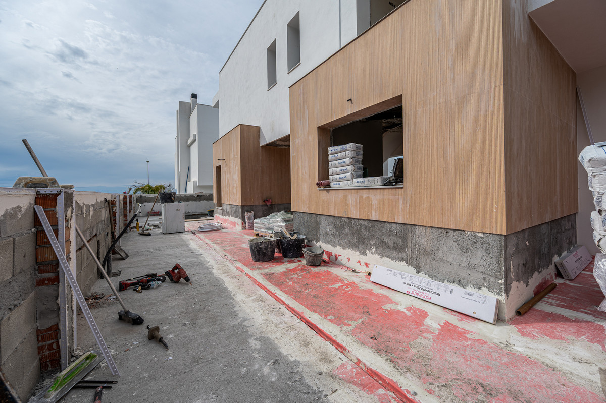 Newly Built Villa with Sea Views in West Nerja - 23