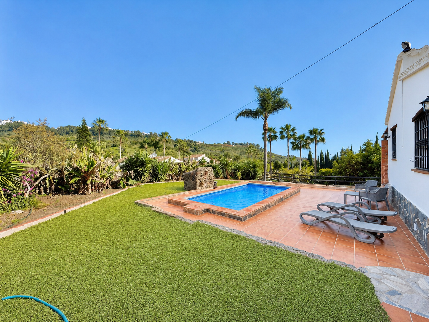 Country House for Sale in Frigiliana | 2 Bed | Pool | Tourist License - 4