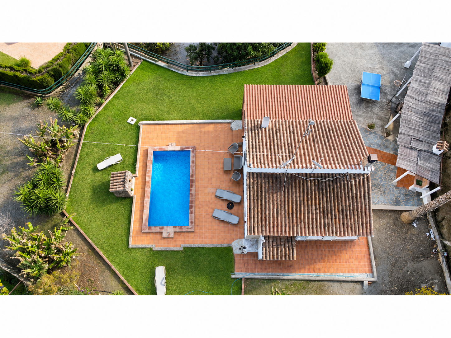 Country House for Sale in Frigiliana | 2 Bed | Pool | Tourist License - 17