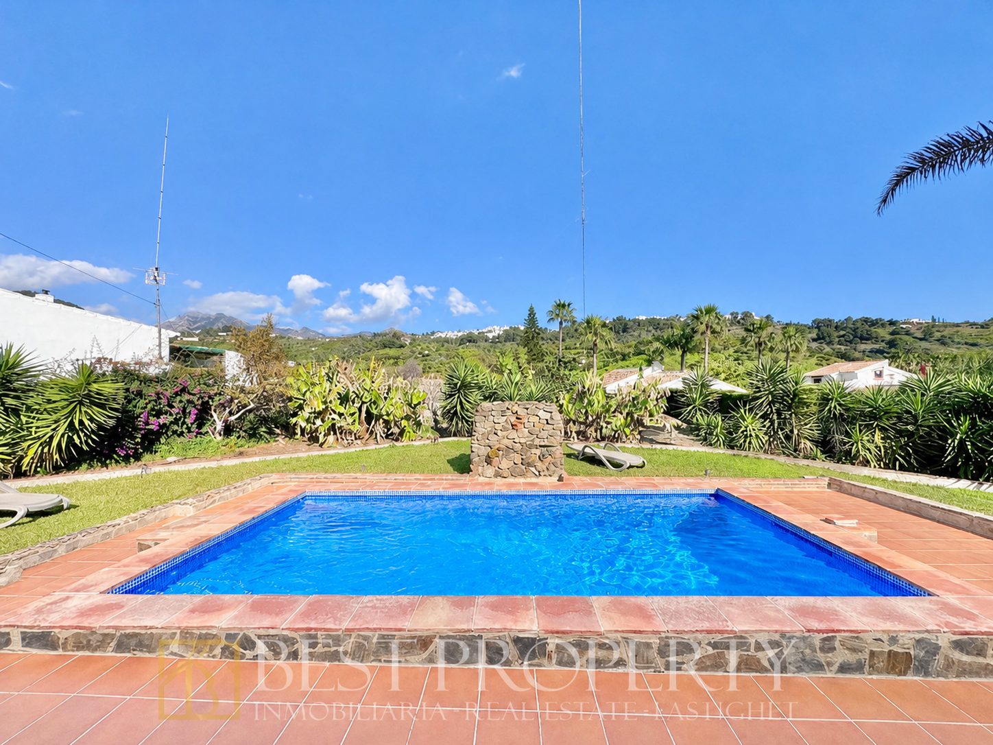 Country House for Sale in Frigiliana | 2 Bed | Pool | Tourist License - 18