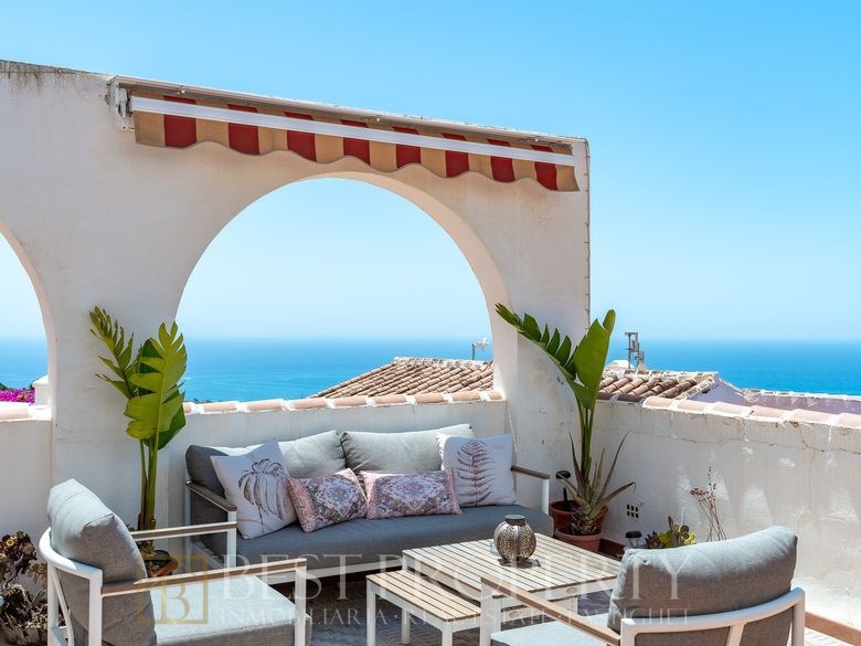 Penthouse with sea views in San Juan de Capistrano, Nerja