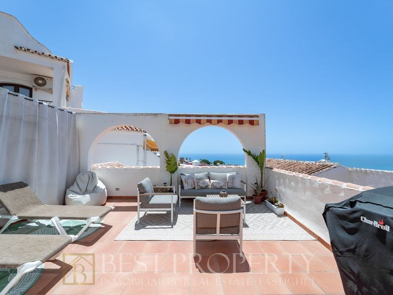 Penthouse with sea views in San Juan de Capistrano, Nerja