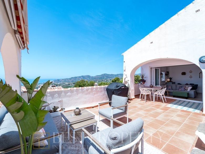 Penthouse with sea views in San Juan de Capistrano, Nerja