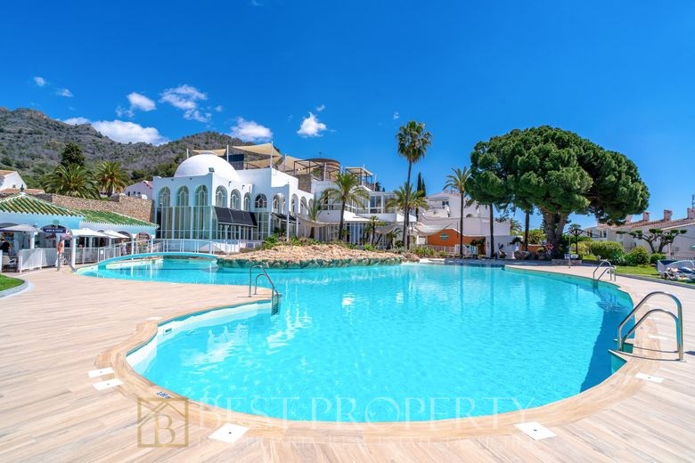 Penthouse with sea views in San Juan de Capistrano, Nerja