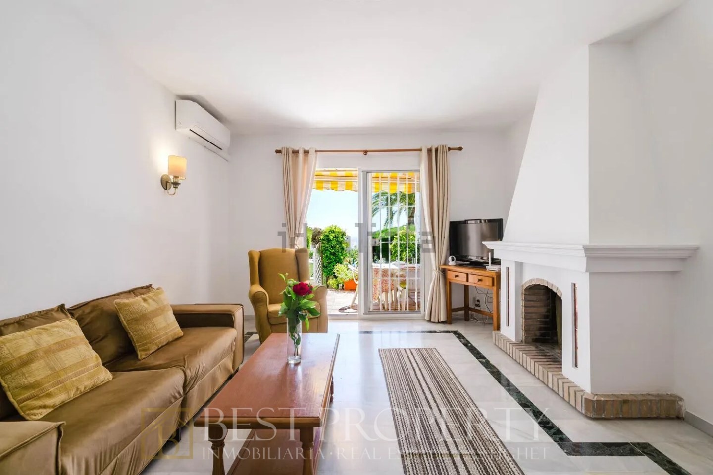 Townhouse for sale in Capistrano, Nerja - Private garden