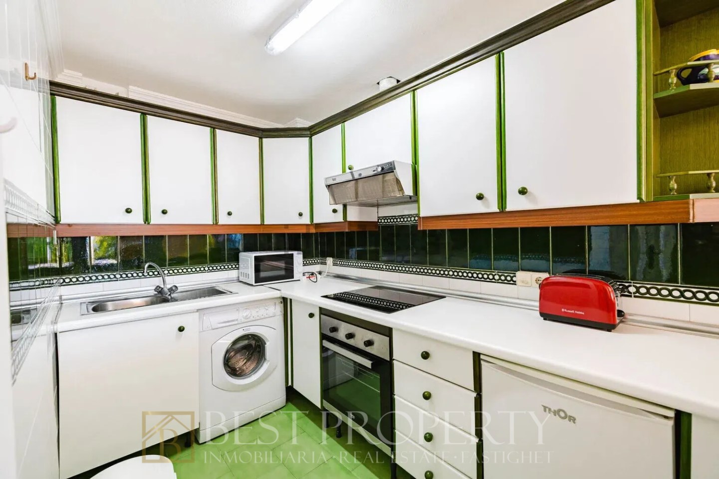 Townhouse for sale in Capistrano, Nerja - Private garden