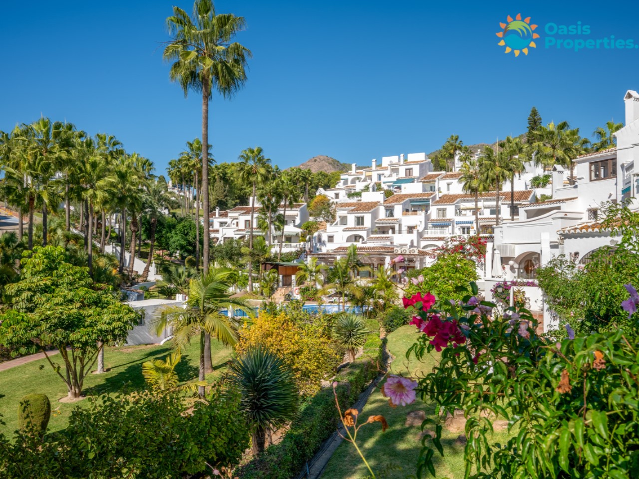 Apartment in Burriana, Nerja - Image 3