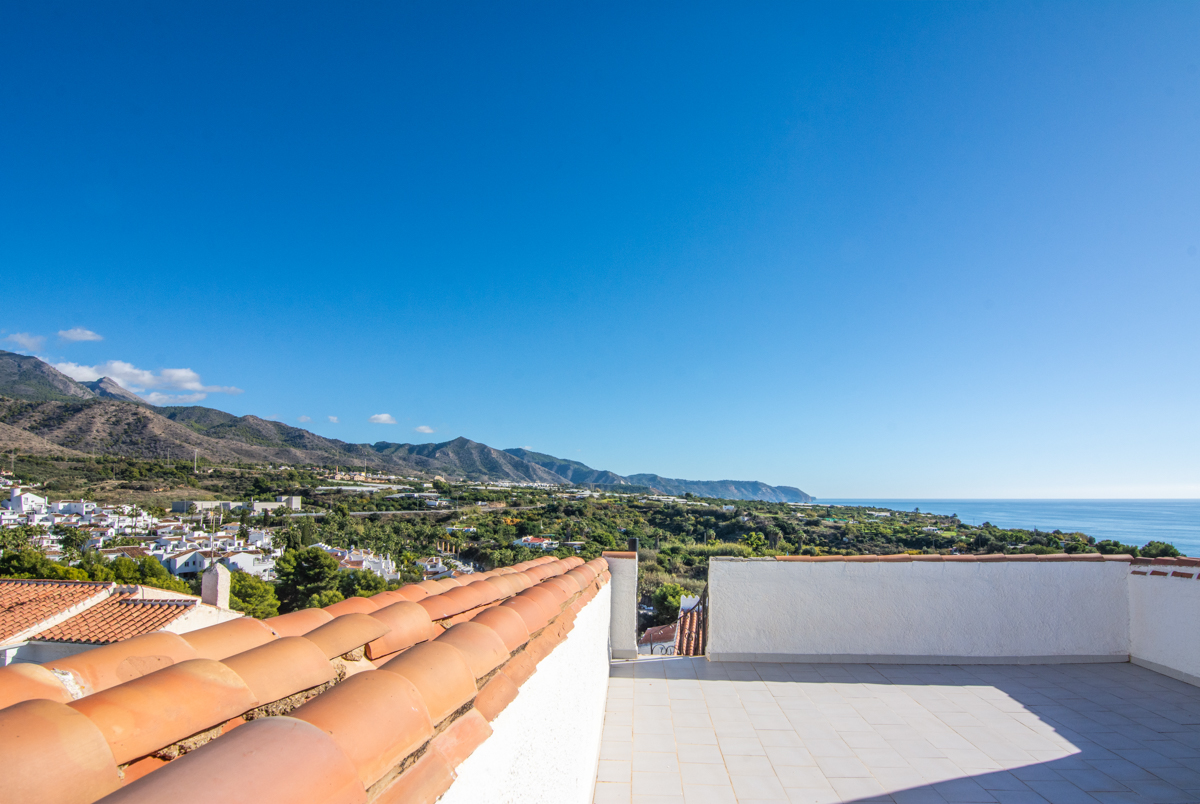 Panoramic sea and mountain views