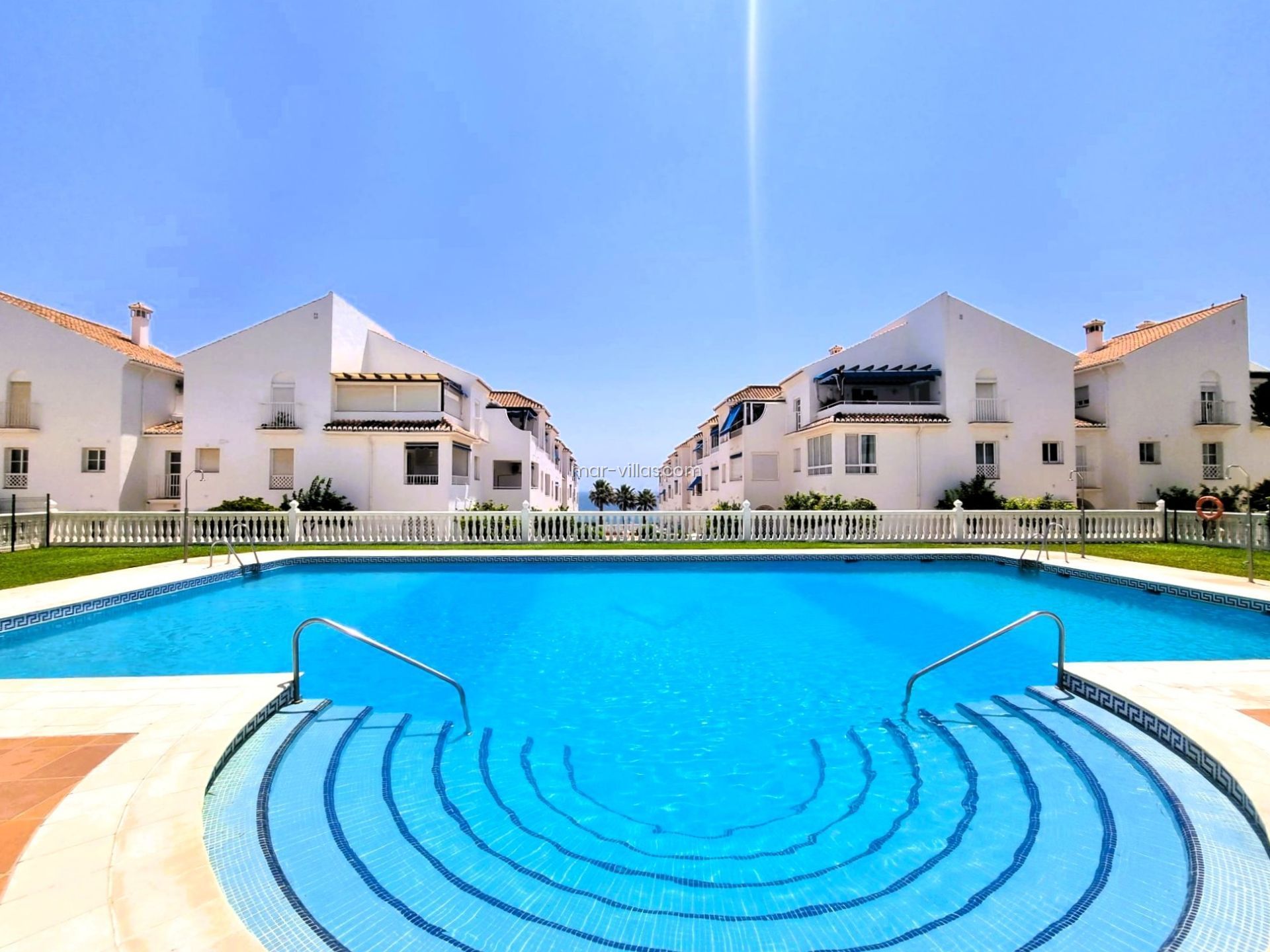 Frontline beach apartment Torrecilla, Nerja – photo 20