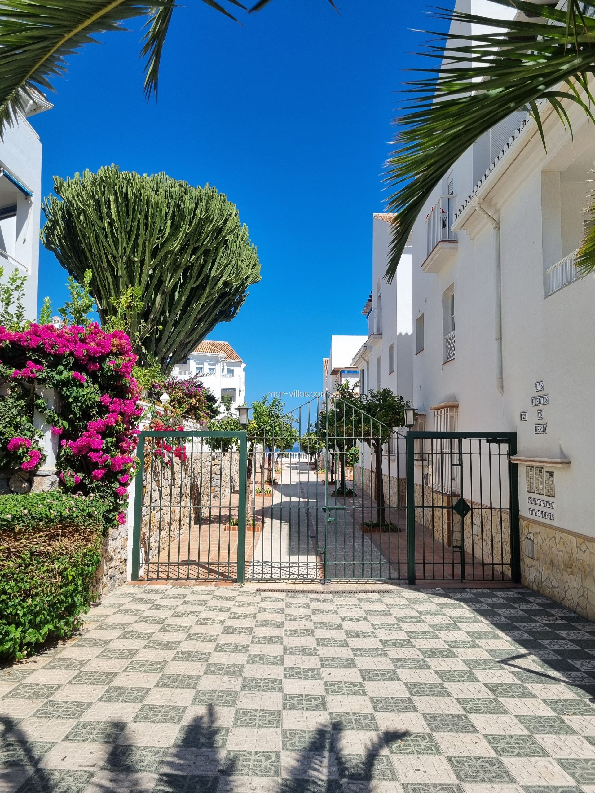 Frontline beach apartment Torrecilla, Nerja – photo 24