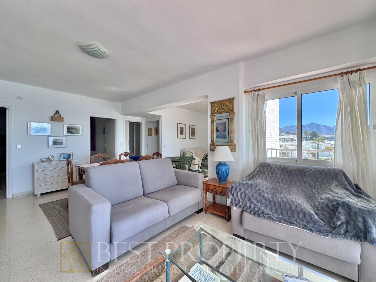 Beachfront apartment Carabeo Nerja - Image 5