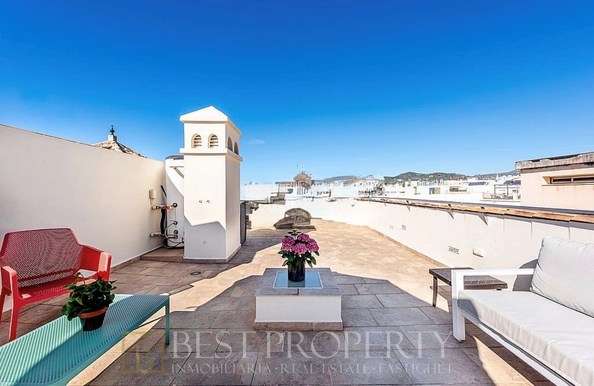 Luxury penthouse Plaza España Nerja - Image 4