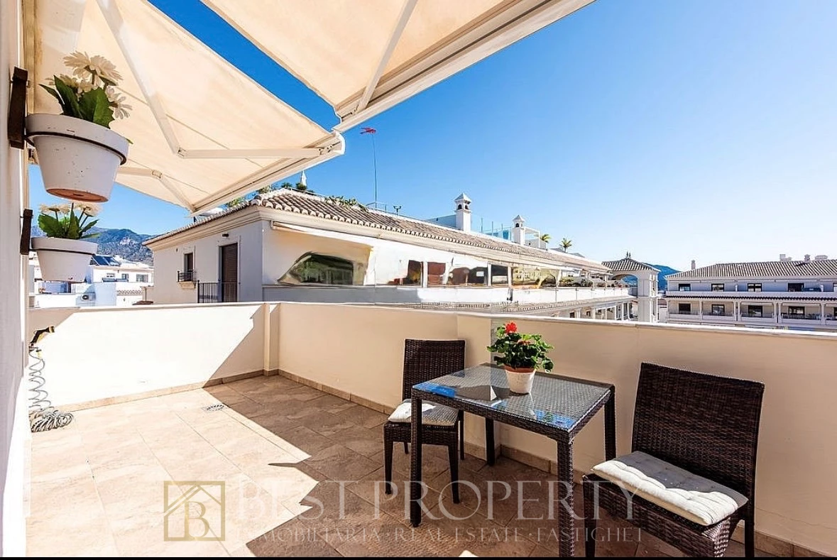 Luxury penthouse Plaza España Nerja - Image 6